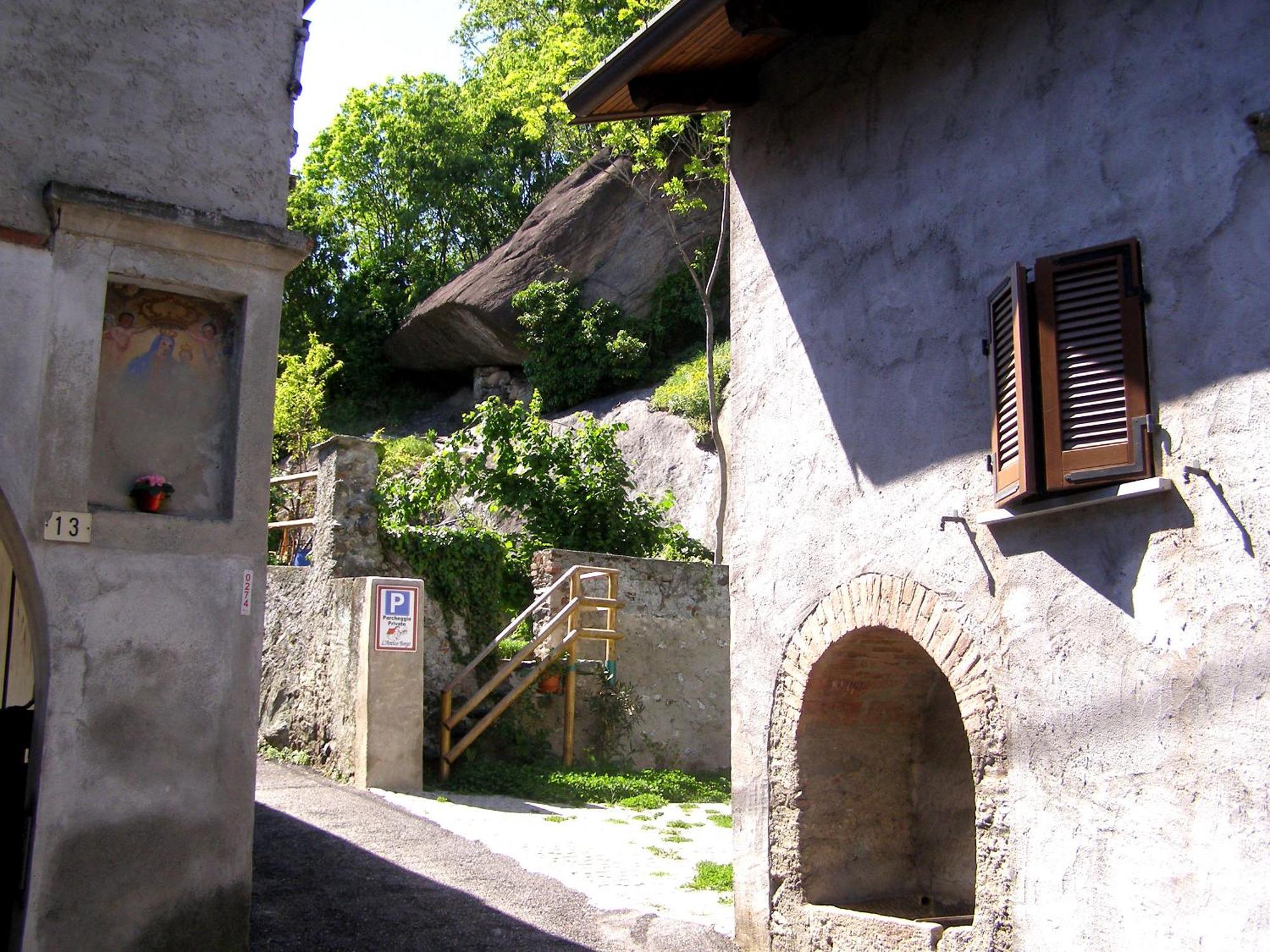 L'Antico Borgo Rooms Rental Caprie Zewnętrze zdjęcie