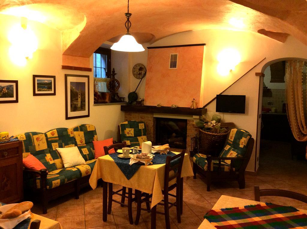 L'Antico Borgo Rooms Rental Caprie Zewnętrze zdjęcie