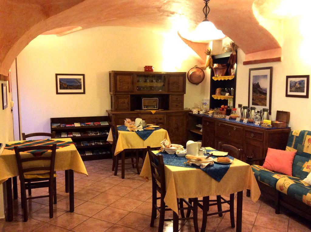 L'Antico Borgo Rooms Rental Caprie Zewnętrze zdjęcie