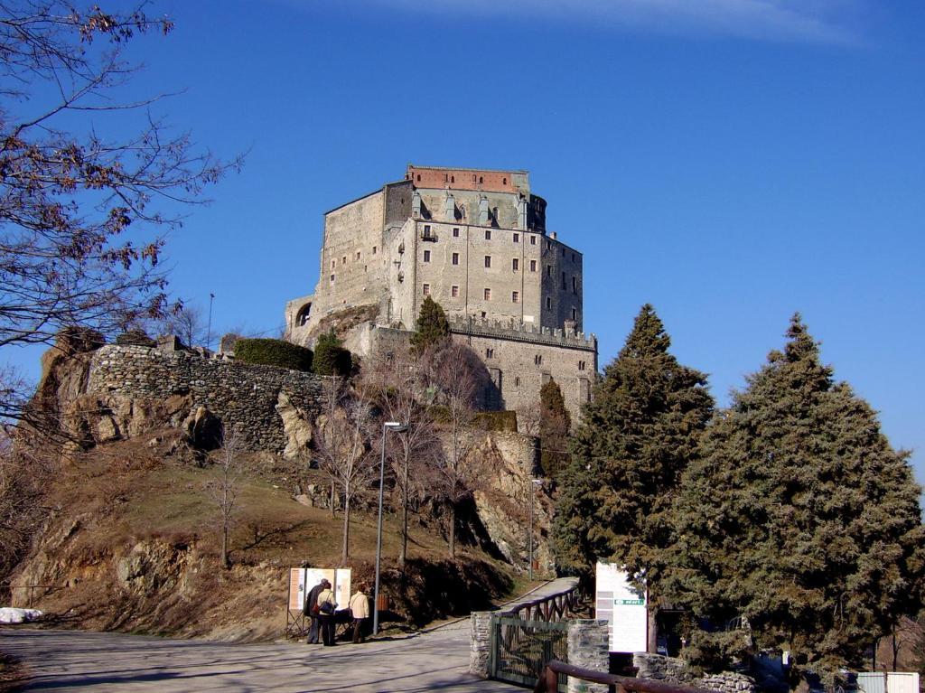 L'Antico Borgo Rooms Rental Caprie Zewnętrze zdjęcie