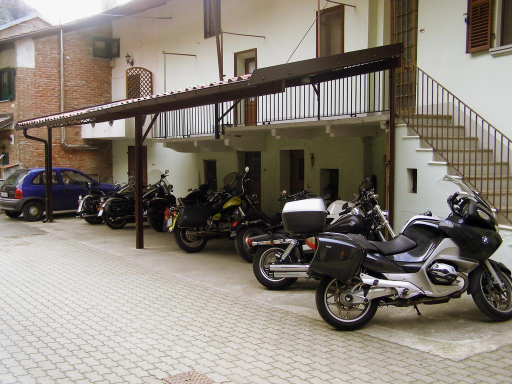 L'Antico Borgo Rooms Rental Caprie Zewnętrze zdjęcie