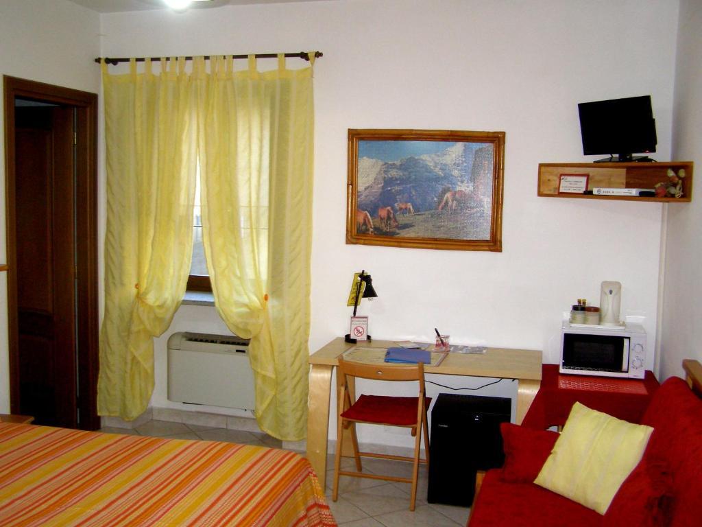 L'Antico Borgo Rooms Rental Caprie Pokój zdjęcie